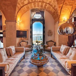 Apartment Maniace
